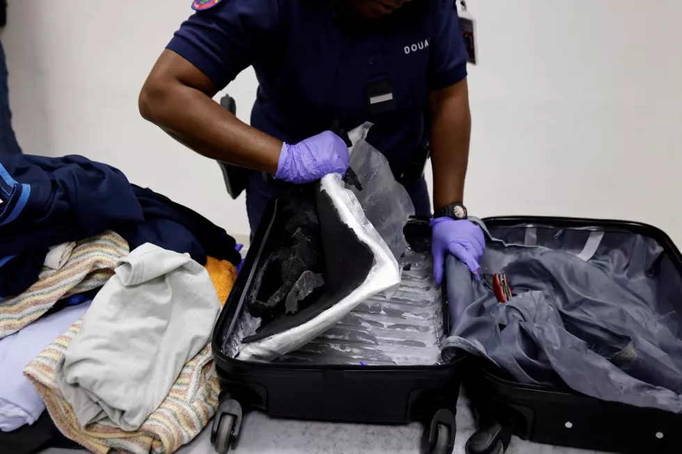 19 Everyday Belongings Banned From Checked Bags At Michigan Airports