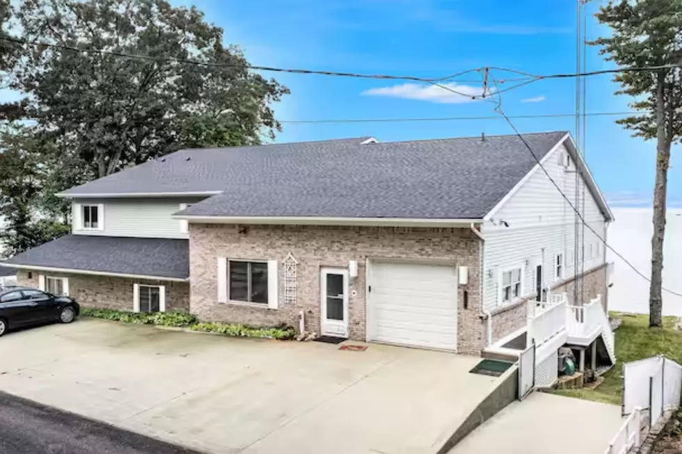 Northern Michigan Lakehouse is Perfect for a Bachelorette Party Weekend